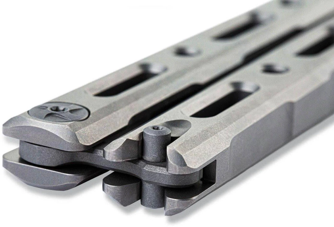 Benchmade 85 Billet Ti Balisong Butterfly 4.4" CPM-S30V 10 Benchmade 85 Billet Ti Balisong Butterfly 4.4" CPM-S30V