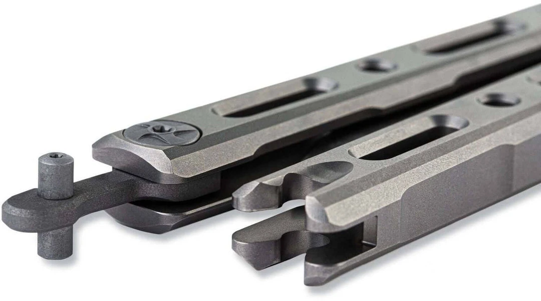 Benchmade 85 Billet Ti Balisong Butterfly 4.4" CPM-S30V 11 Benchmade 85 Billet Ti Balisong Butterfly 4.4" CPM-S30V